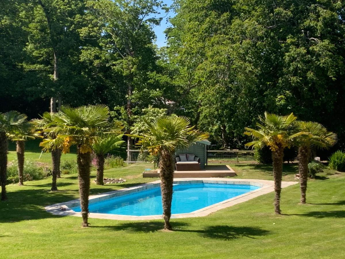 Red River Stables - Peaceful, Beautiful Grounds, Swimming Pool, Central Location For West Cornwall Camborne Exteriér fotografie