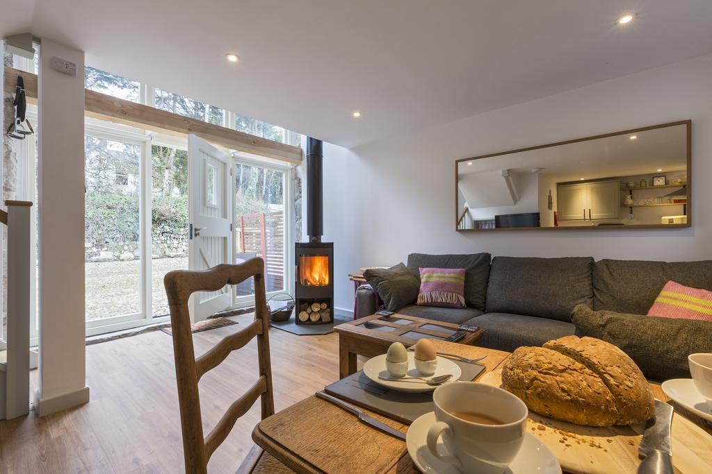 Red River Stables - Peaceful, Beautiful Grounds, Swimming Pool, Central Location For West Cornwall Camborne Exteriér fotografie